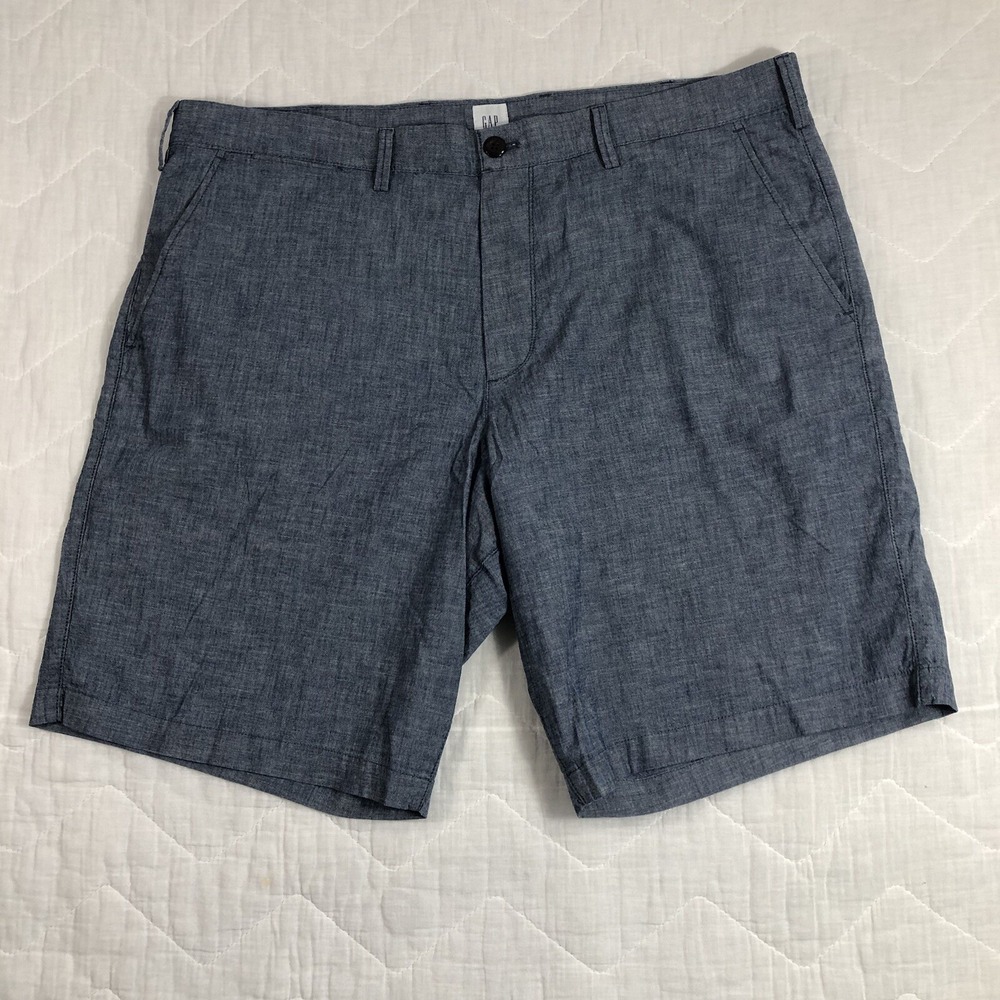 Gap Shorts Men's Size 38 Blue Chambray Essential Khaki 10" Inseam